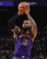 开云平台-湖人三分太差怎么办？詹姆斯：不再多说，继续防守