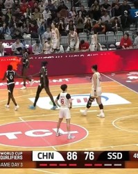 开云体育-老将王思雨获得全队最高的17分，中国女篮86比76战胜南苏丹队