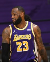 开云官网-皇帝归来状态中规中矩 守住第五已成湖人最大任务